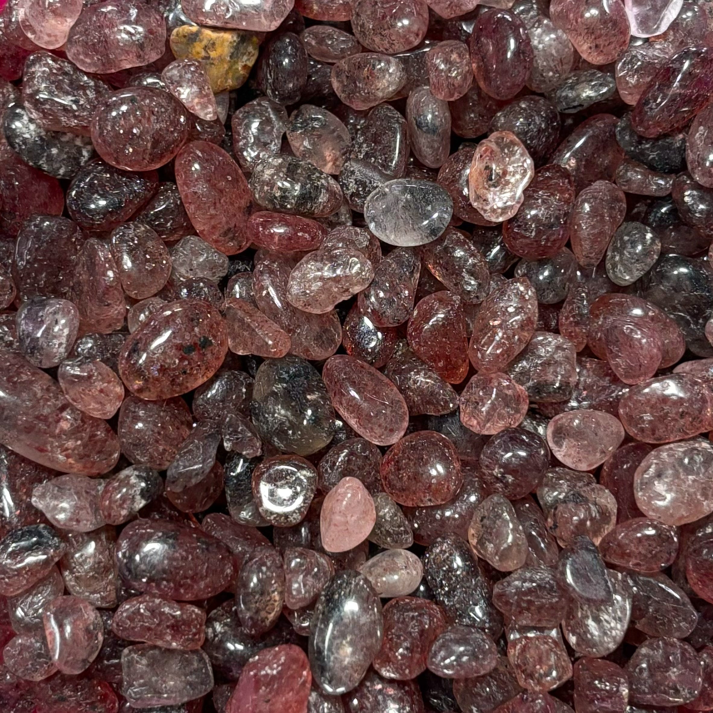 Strawberry Quartz Chips