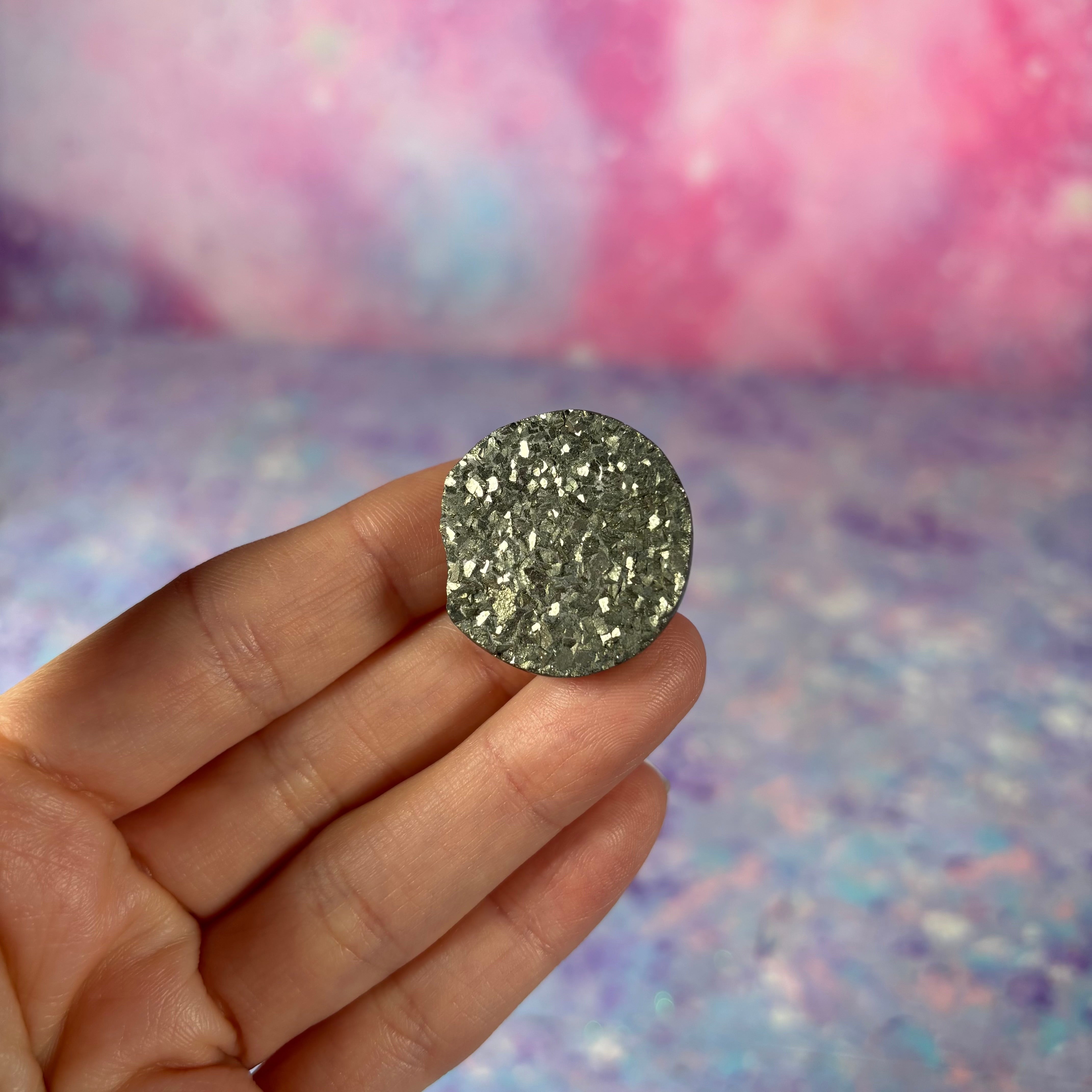 Pyrite Cluster Mini Flat Palm MIsfit